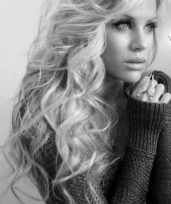 В моих объятиях ты найдешь релаксацию и удовлетворение на все сто.
Мои услуги включают прекрасный классический и эротический массаж, интимные игры вдвоем, фантазии и ролевые сценарии. Я умею привести тебя к вершине блаженства и заставить тебя забыть обо всем вокруг.
Мои фото не оставят тебя равнодушным, и мои клиенты всегда остаются довольными. У меня есть множество положительных отзывов, которые говорят о моей нежности и профессионализме. Я сделаю все, чтобы ты почувствовал себя особенным и желанным.
Делай следующий шаг и дай мне возможность зажечь огонек в твоей душе. Жду тебя, чтобы воплотить все твои самые сокровенные фантазии в реальность. 10336, 24 года