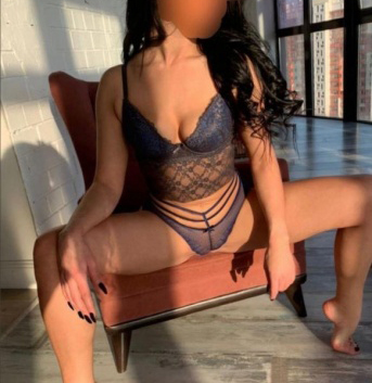 Сладкая кошечка ждет тебя, чтобы понежиться в обьятиях. Я создам атмосферу страсти и удовлетворения. Звони, и ты вспыхнешь от нашей страсти! 5740, 20 лет